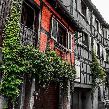 La Maison Rouge Au Coeur De La Ville. Riquewihr Exteriör bild